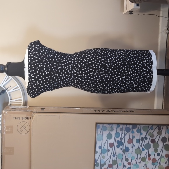 Lauren by Ralph Lauren Black and White Classic Midi Dress - Picture 3 of 5